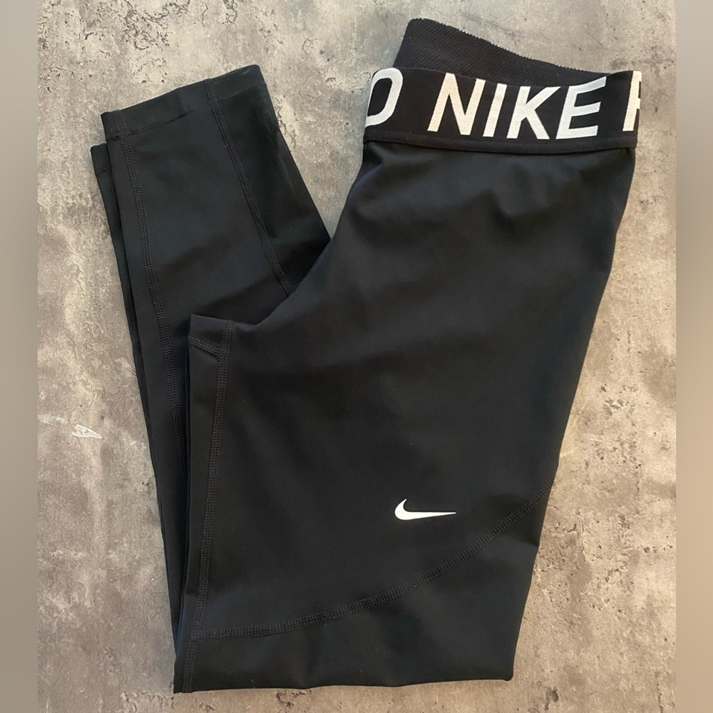 Nike Pro dry fit leggings size L NWOT